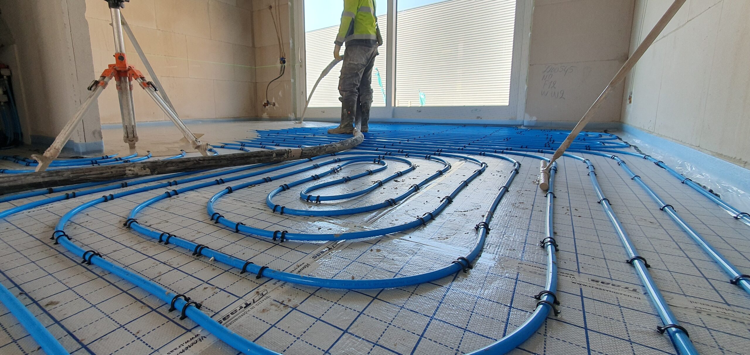 Afbeeling Anhydriet vloer met vloerverwarming laten leggen? Ontdek de mogelijkheden